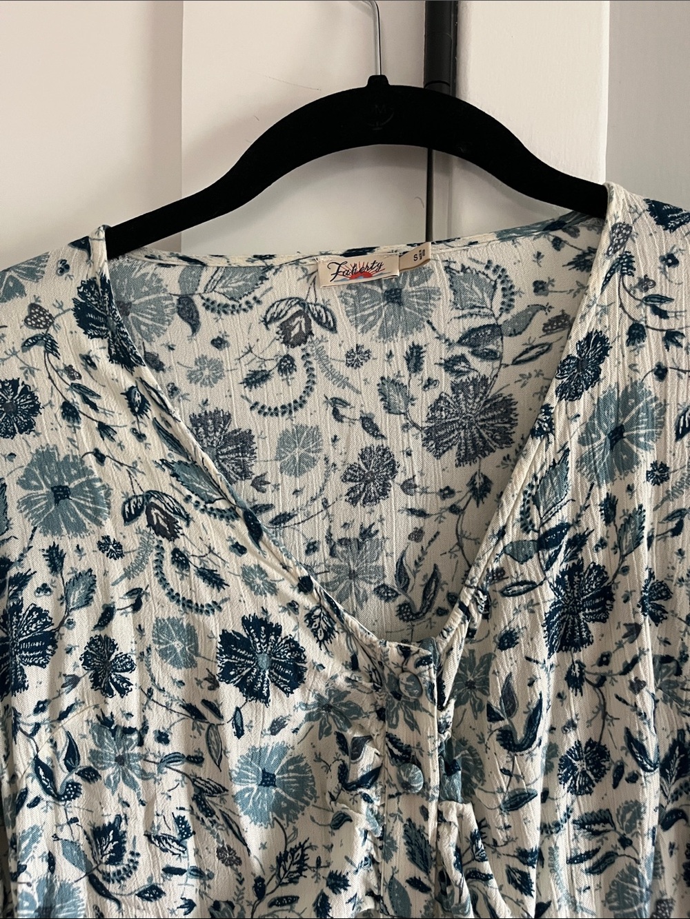 Faherty Sorrento Dreamer Floral Button Front Maxi Dress Size Small Boho Coastal - Picture 3 of 10